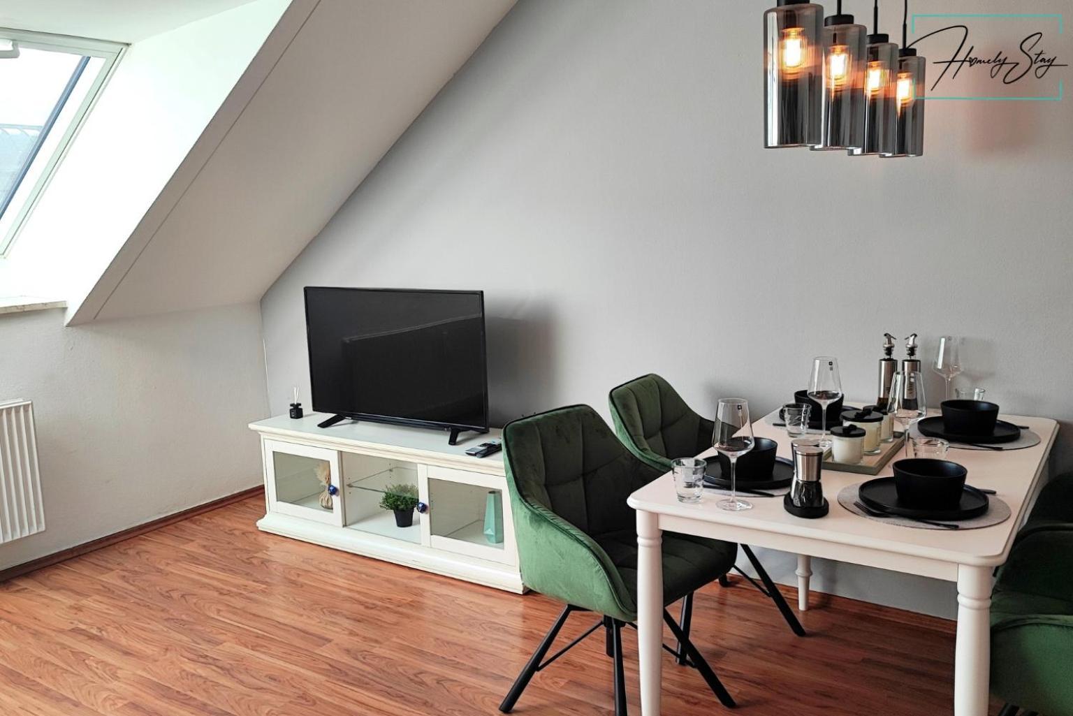Homely Serenity Greens - Stylisch Studio-apartment With Kitchen - 10 Min To Station, Pet Friendly Appartement